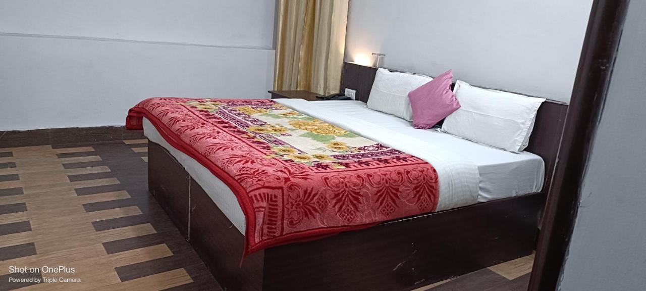 Hotel Devoy Inn By Namastexplorer Tapovan Rishīkesh الغرفة الصورة